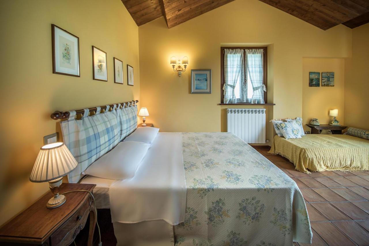 Agriturismo Le Castella Bed & Breakfast Potenza Picena Bagian luar foto